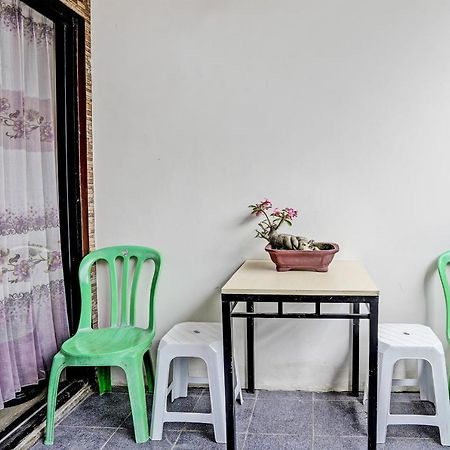 Oyo 92435 Sunlo Cozy Home Family Homestay Syariah Surabaya Kültér fotó