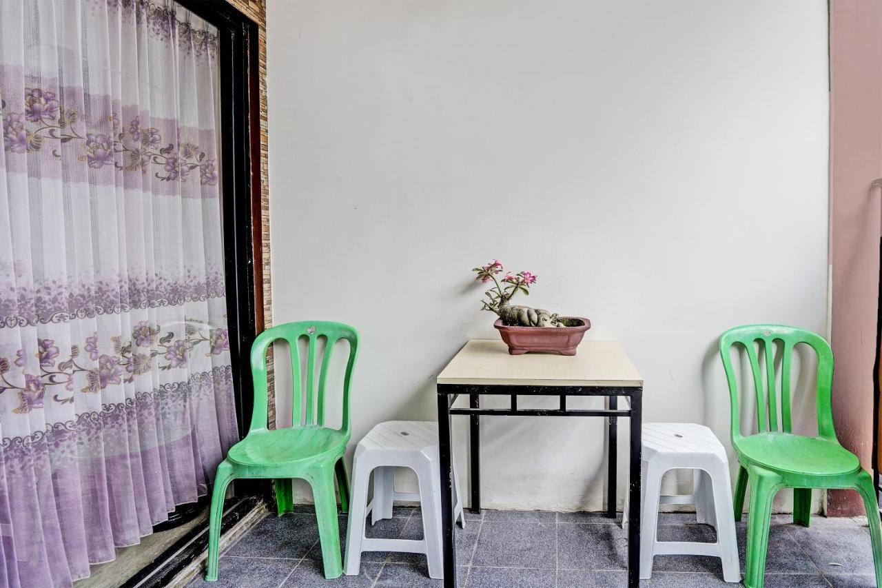 Oyo 92435 Sunlo Cozy Home Family Homestay Syariah Surabaya Kültér fotó