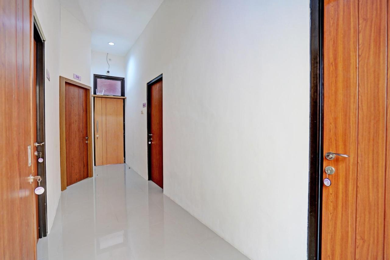 Oyo 92435 Sunlo Cozy Home Family Homestay Syariah Surabaya Kültér fotó